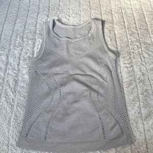 ALO Yoga Women's Grey Sleeveless Muscle Top Size S